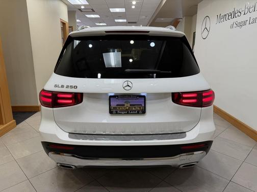 2025 Mercedes-Benz GLB 250 Base