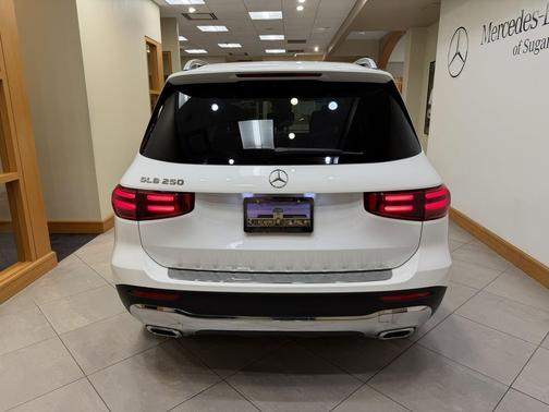 2026 Mercedes-Benz GLB 250 Base