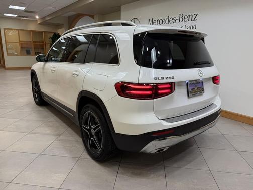 2026 Mercedes-Benz GLB 250 Base