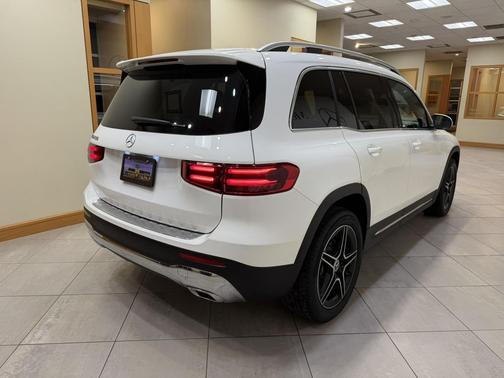 2026 Mercedes-Benz GLB 250 Base