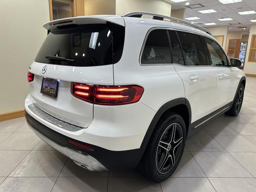2026 Mercedes-Benz GLB 250 Base