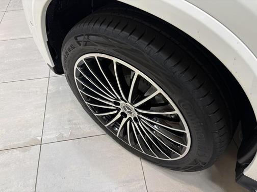 Polar White 2026 Mercedes-Benz GLC 300 Base