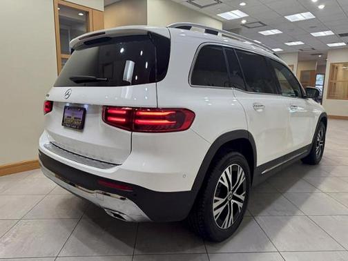 Polar White 2025 Mercedes-Benz GLB 250 Base