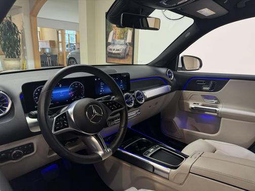 Polar White 2025 Mercedes-Benz GLB 250 Base