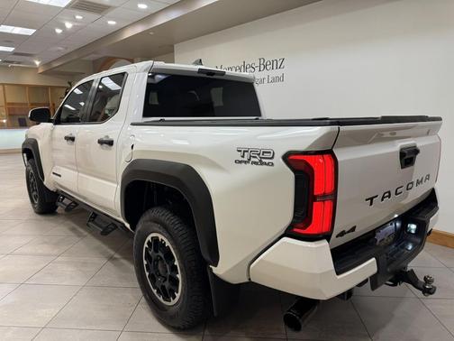 2024 Toyota Tacoma TRD Off Road