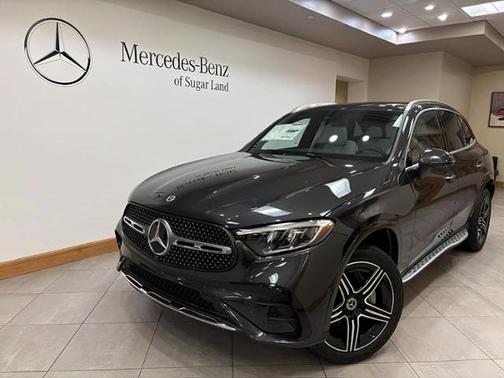 Graphite Grey Metallic 2026 Mercedes-Benz GLC 300 Base