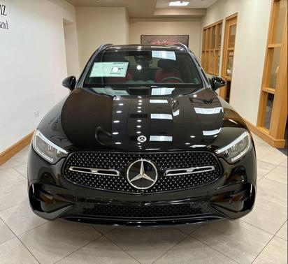 2026 Mercedes-Benz GLC 300 Base