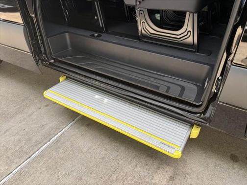 2025 Mercedes-Benz Sprinter 2500 High Roof