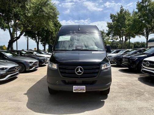 2025 Mercedes-Benz Sprinter 2500 High Roof