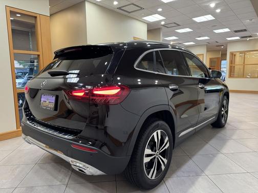 2025 Mercedes-Benz GLA 250 4MATIC