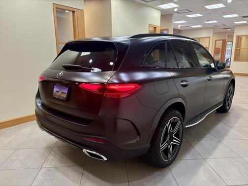 2025 Mercedes-Benz GLC 300 Base