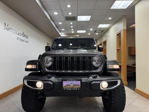 2024 Jeep Gladiator Sport S