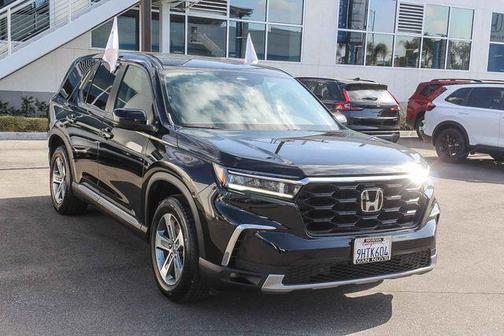 Crystal Black Pearl 2023 Honda Pilot 2WD EX-L 7 Passenger