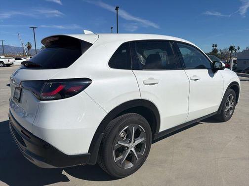 2023 Honda HR-V EX-L