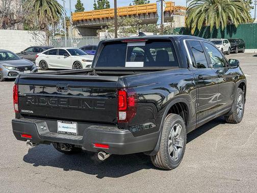 Crystal Black Pearl 2026 Honda Ridgeline RTL
