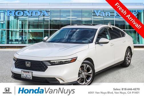 Platinum White Pearl 2023 Honda Accord EX