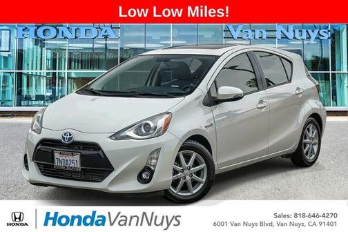 Moonglow 2015 Toyota Prius c Four