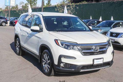 White Diamond Pearl 2019 Honda Pilot EX