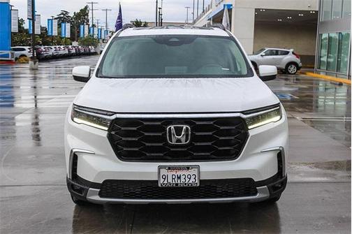 2023 Honda Pilot Touring 8-Passenger