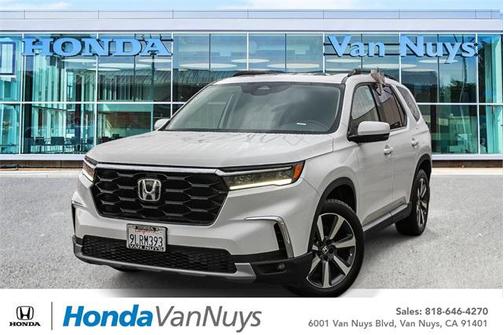 2023 Honda Pilot Touring 8-Passenger