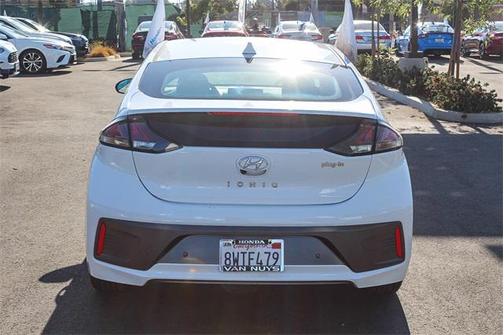 2021 Hyundai IONIQ Plug-In Hybrid Limited