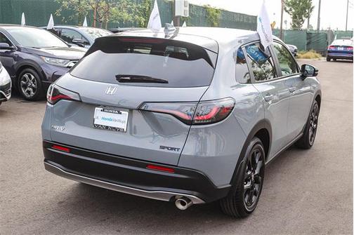 2025 Honda HR-V 2WD Sport