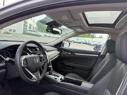 Lunar Silver Metallic 2017 Honda Civic EX-L