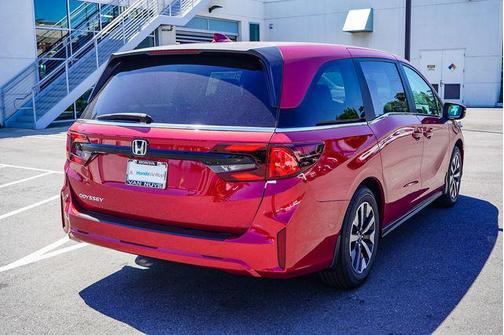 Radiant Red Metallic II 2026 Honda Odyssey EX-L