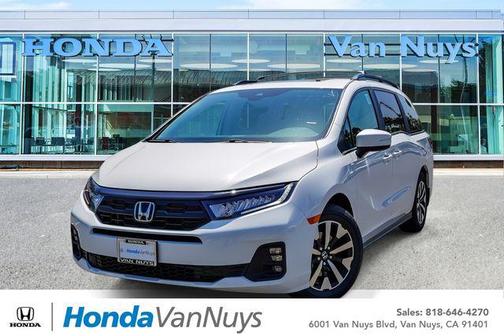 Platinum White Pearl 2026 Honda Odyssey EX-L