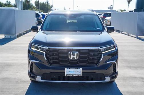 2025 Honda Pilot Touring 8-Passenger
