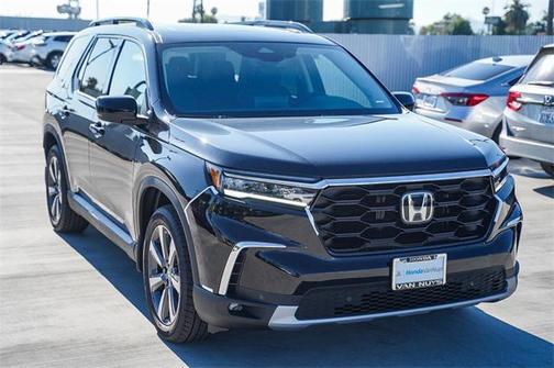2025 Honda Pilot Touring 8-Passenger