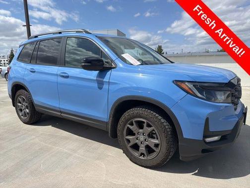 Diffused Sky Pearl 2024 Honda Passport AWD TrailSport