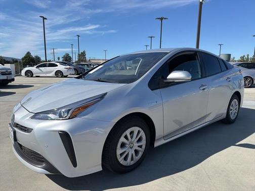 2022 Toyota Prius LE