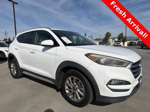2017 Hyundai TUCSON SE