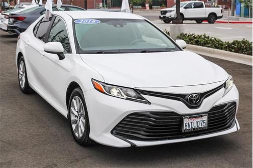 2018 Toyota Camry SE