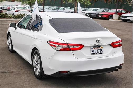 2018 Toyota Camry SE
