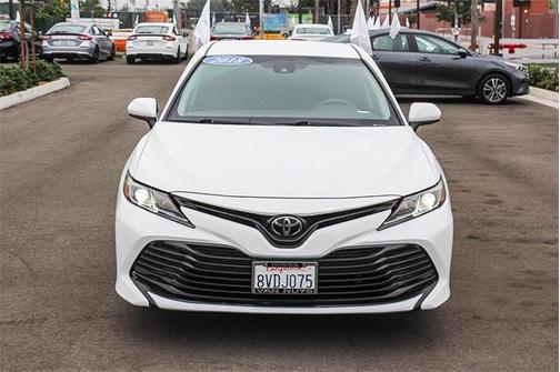2018 Toyota Camry SE