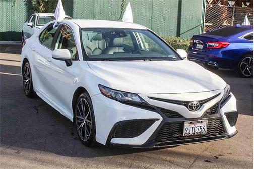 2021 Toyota Camry SE
