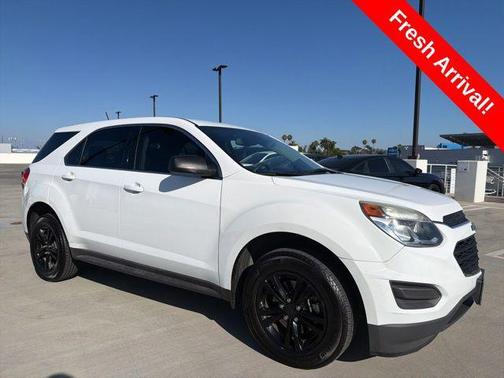 Summit White 2017 Chevrolet Equinox LS