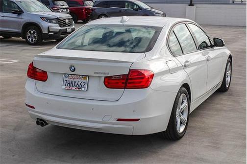 2015 BMW 328 328i