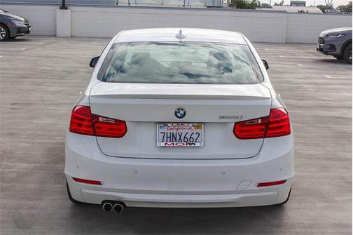 2015 BMW 328 328i