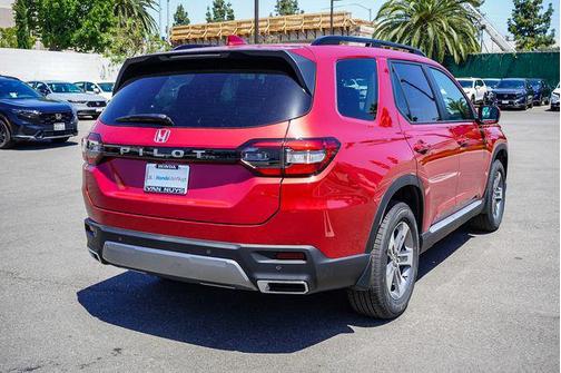 Radiant Red Metallic II 2026 Honda Pilot EX-L
