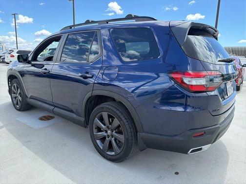 Obsidian Blue Pearl 2023 Honda Pilot AWD Sport