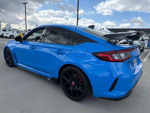 Boost Blue Pearl 2024 Honda Civic Type R