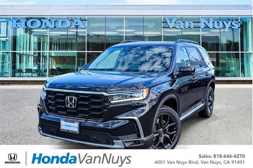 2025 Honda Pilot Touring 8-Passenger