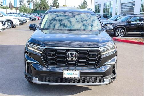 2025 Honda Pilot Touring 8-Passenger