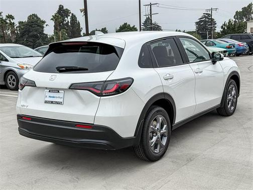 2026 Honda HR-V LX