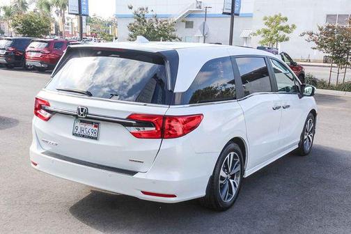 Platinum White Pearl 2024 Honda Odyssey Touring