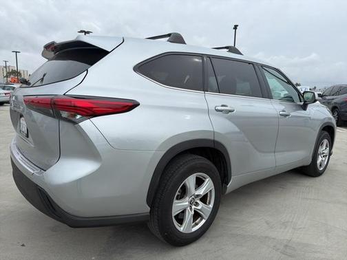 2020 Toyota Highlander L