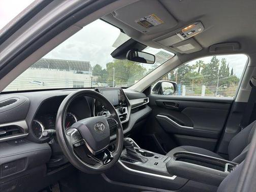 2020 Toyota Highlander L